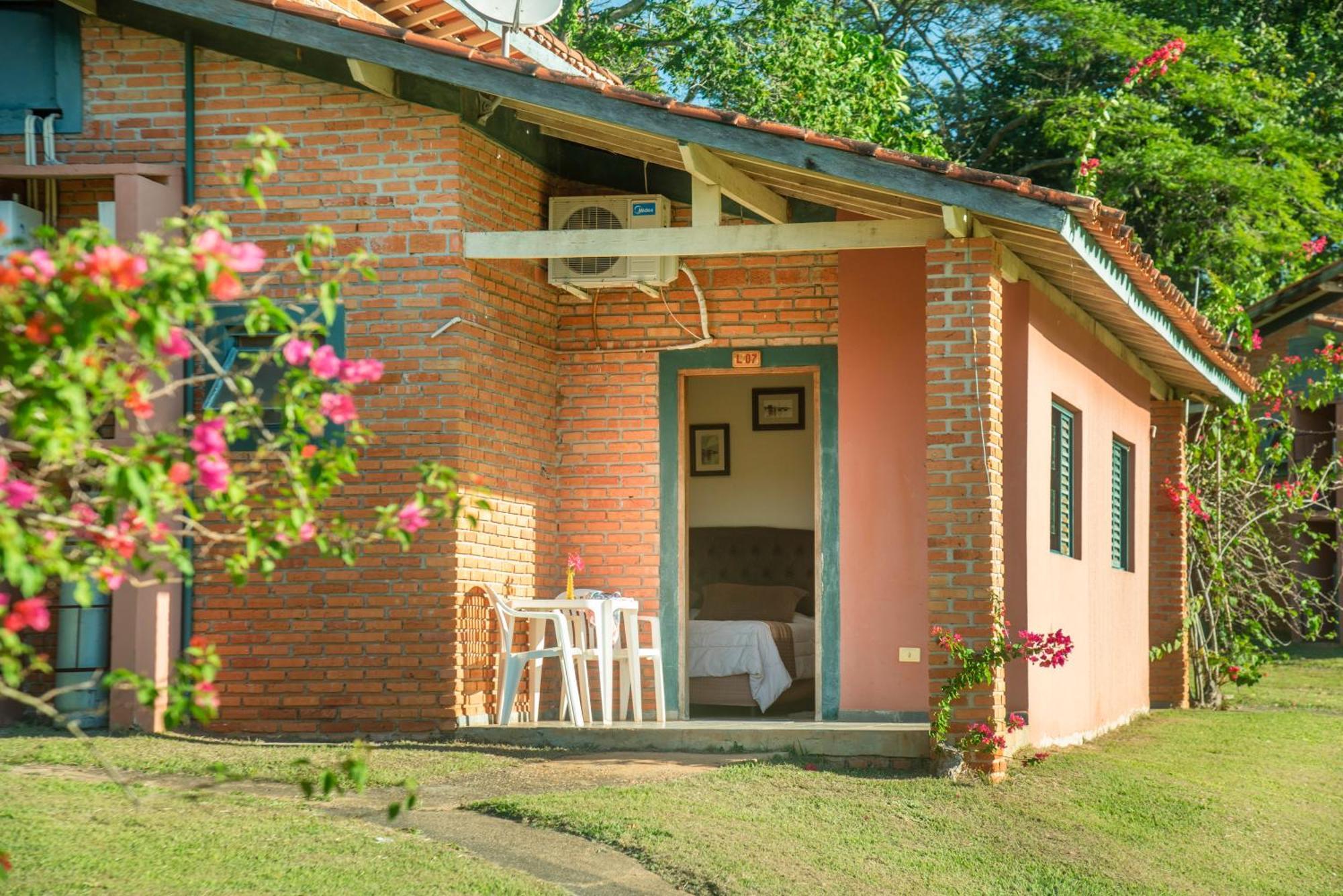 Hotel Fazenda Reviver อาราโซยาบา ดา แซร์ฮา ภายนอก รูปภาพ
